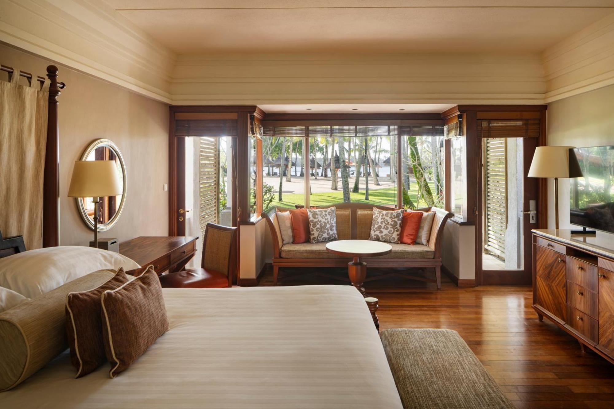 Constance Prince Maurice Poste de Flacq Eksteriør bilde A guest room at the Four Seasons Resort